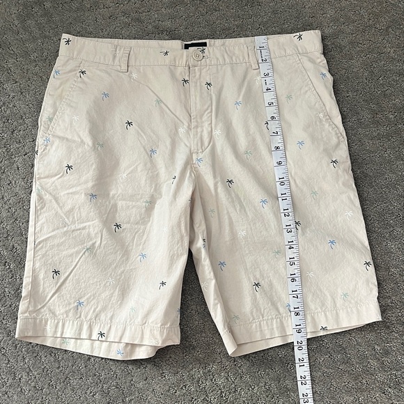 H&M Shorts - Picture 5 of 5